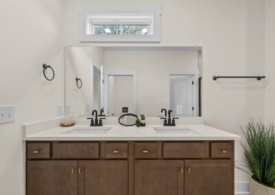 194 Dewberry Ct Clarksville TN 37042 (31) Nicholas Construction, Home Builders Clarksville TN 11.24.25 (1366x768)